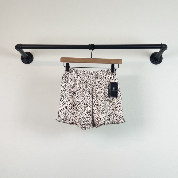 NWT Volcom Sand Siesta Printed Pull On Shorts - Picture 5 of 9